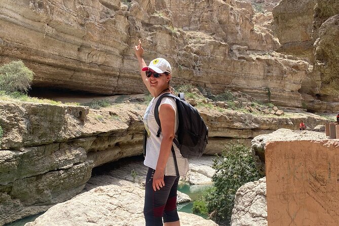 2 Days Private Wadi Shab Tour in Desert Safari - Bimmah Sinkhole, a quick coastal photo stop