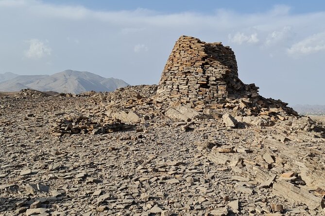3-Days Private Tour in Oman with Pick Up - Day three: Zukait tombs and the Green Mountain