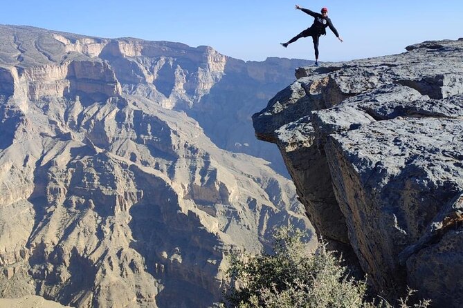 5 Days 4 Nights Shared Tour in Oman - Jebel Akhdar changes sand for high mountain air