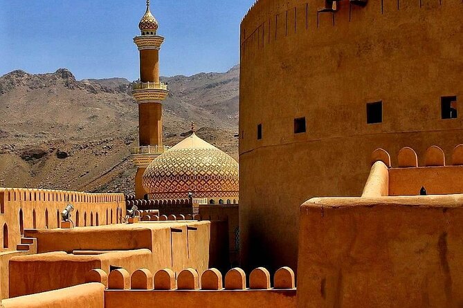 5-Days Private Oman Tour from Muscat - Day 3: Sunrise, Bronze Age tombs, and Oman’s Green Mountain