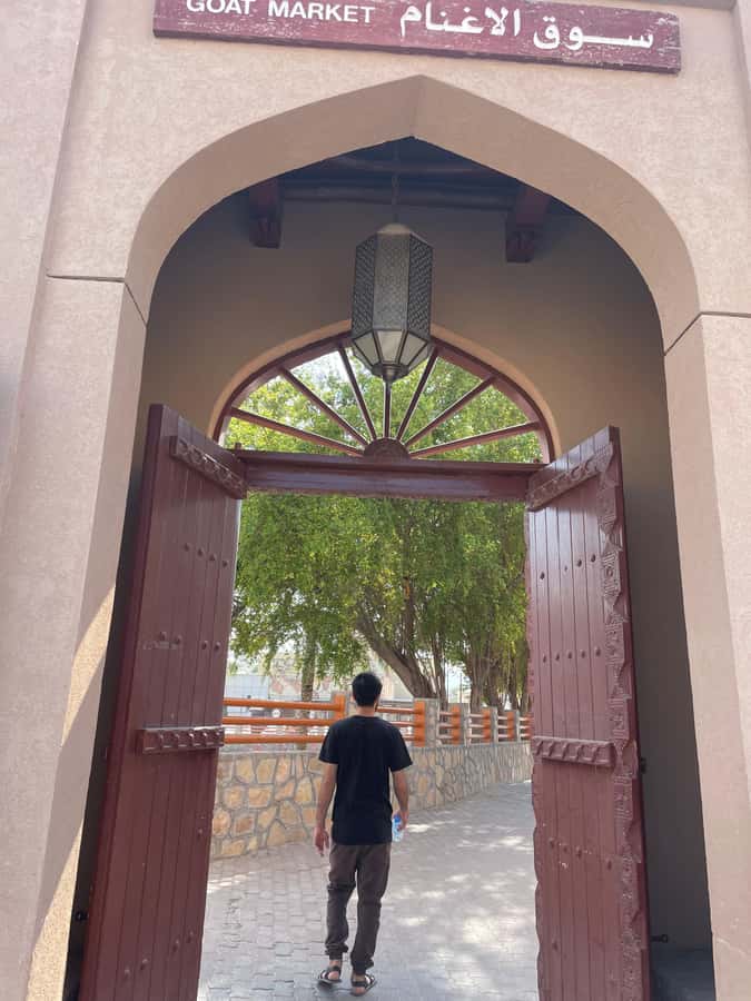 AMOUAGE: Full Day Private Trip to Nizwa and Al Jabal Akhdar - The Vehicle, Guide, and Pace