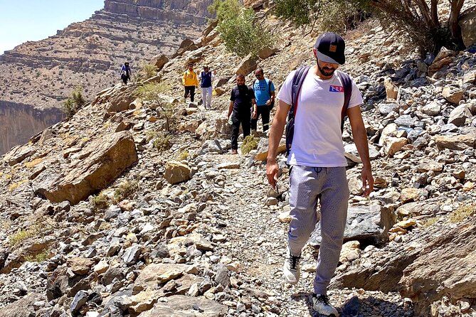 Balcony & Hidden Lake Jebel Shams Shared Trip - Who should book this Jebel Shams outing