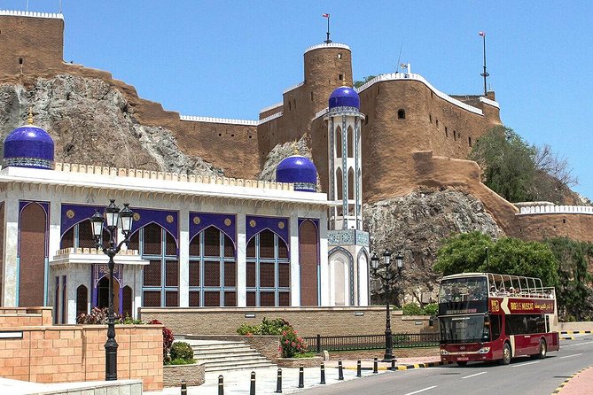 Big Bus Muscat Hop-On Hop-Off Tour - Stop 2: Al Farahidi Street, churches, and temples