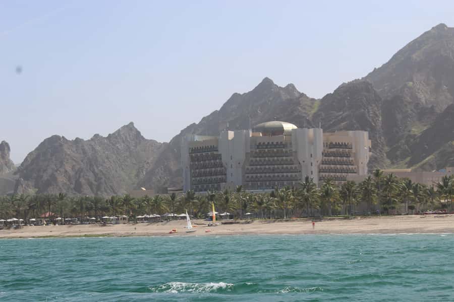 Coastal & Sunset Cruise in Muscat - Starting at Marina Bandar Al Rowdha at 4 PM