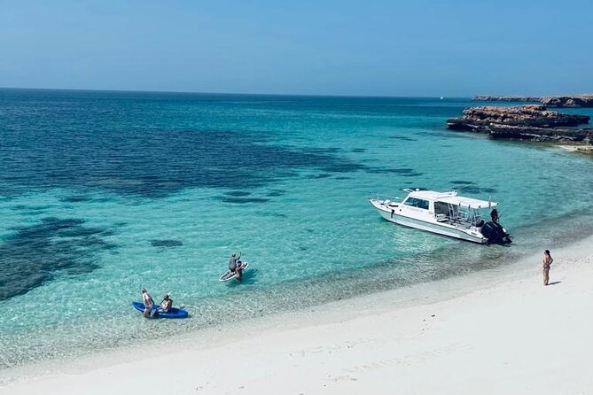 Cruises to Daymaniyat & Snorkeling - The Daymaniyat Islands Nature Reserve