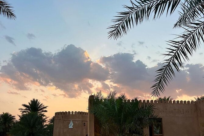 Day Tour to the Enchanting Forts of Nizwa - Jabreen Fort’s painted rooms and carved wood