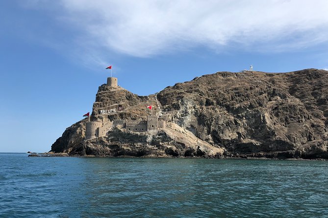 Discover Muscat: Group City Tour - Bait Al Zubair explains Oman through objects