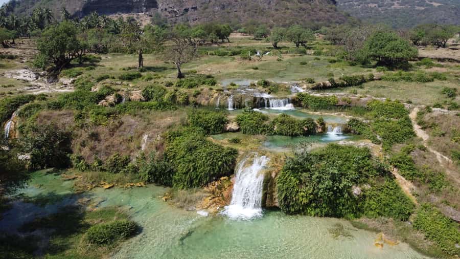 East Salalah Adventure: Nature, History, and Scenic Views - Taqa Plateau and Taqa Beach close the route with wide coastal views