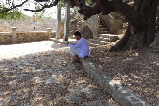 East Salalah Private Tour by VisitSalalah - Gravity Hill: a curious final stop