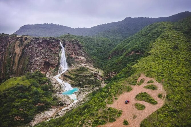 East & West Salalah Combination Tour - Darbat Waterfall, Mughsail - Taqa Beach and the coastal town view