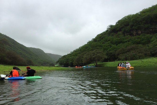 East & West Salalah Combination Tour - Darbat Waterfall, Mughsail - Wadi Darbat and the Jabal Qara mountains