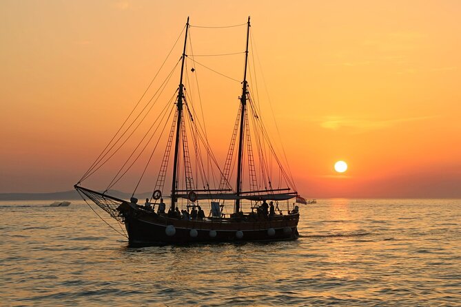 Evening Sunset Dhow Cruise Tour - Muscat - What this Muscat sunset cruise is really like