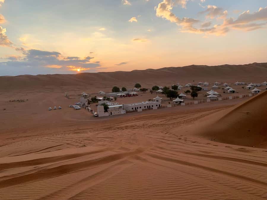 From Muscat: Desert and Wadi Bani Khalid Oasis Full-Day Tour - The one-hour transfer to Wadi Bani Khalid