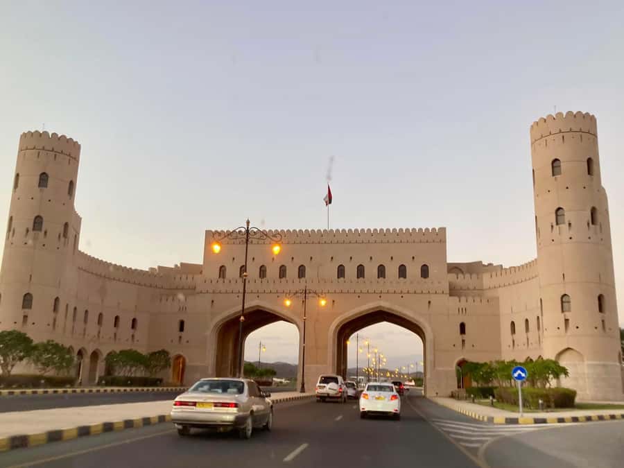 From Muscat: Full-Day to Nizwa-Misfat Al Abriyeen-Al Hamra - Why this day trip works from Muscat