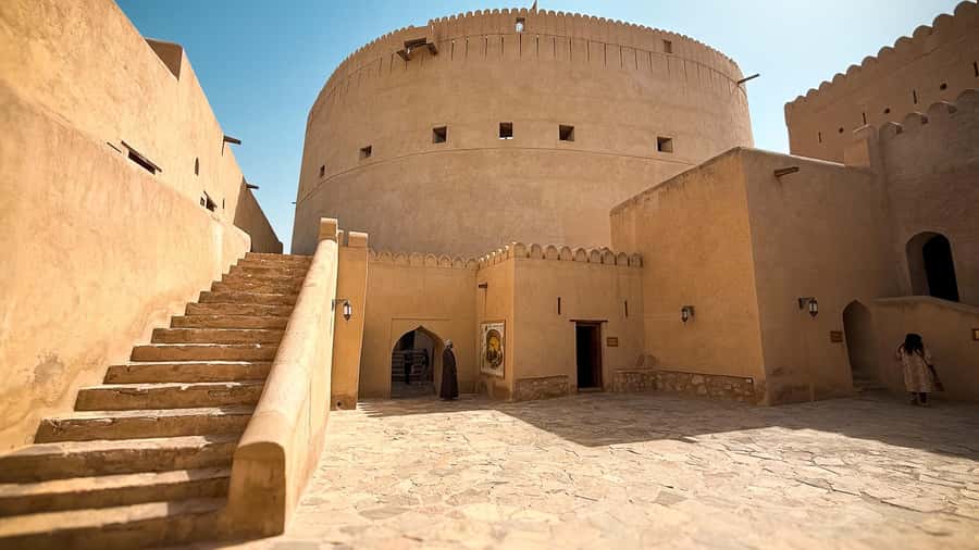 From Muscat: Nizwa and Jebel Akhdar Tour with Lunch - Inside Nizwa Fort and Oman’s old capital