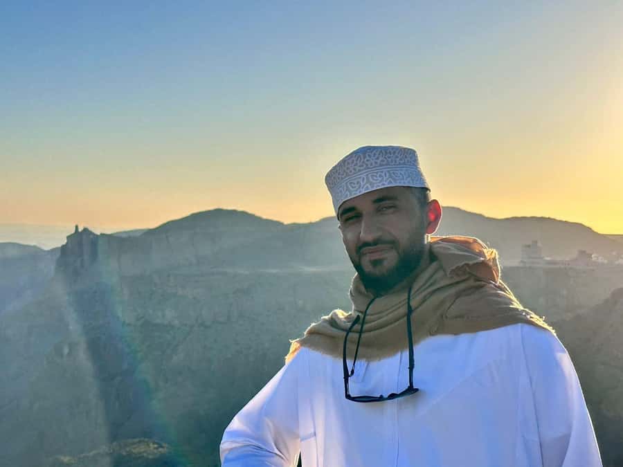 From Muscat: Nizwa and Jebel Shams Day Trip - Guides can shape the whole day