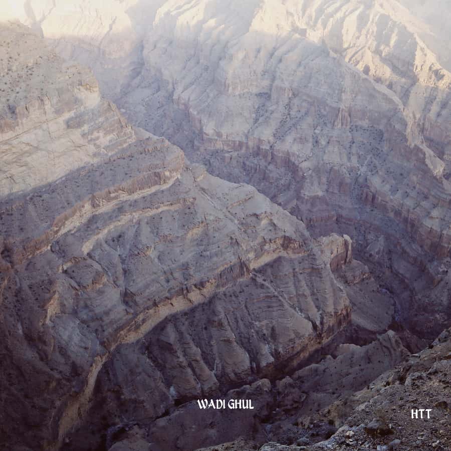 From Muscat: Nizwa Day Trip with Grand Canyon - Al Hamra and the transition into the mountains