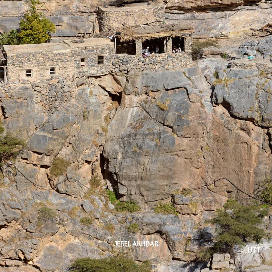 From Muscat: Nizwa Day Trip with Grand Canyon - Nizwa Souq, silver, antiques, and a quick first look
