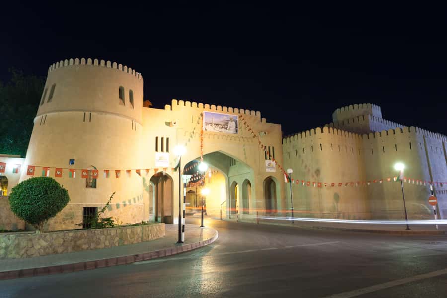 From Muscat: Nizwa Guided Tour with Optional Overnight Stay - Leaving Muscat in the late afternoon