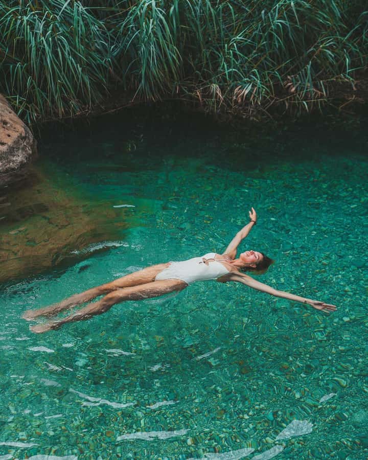 From Muscat:Private Wadi Shab and Bimmah SinkHole Tour - Why Wadi Shab is the main event