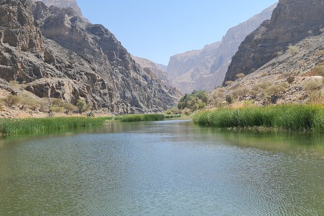 Full-Day Bimmah Sinkhole and Wadi Al Arbeieen Tour - Wadi Shab and Wadi Tiwi as brief coastal stops