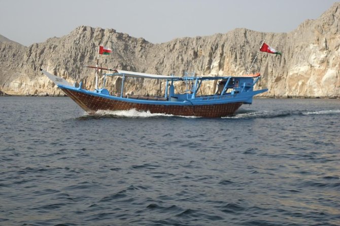Full-Day Dhow Cruise in Khasab Musandam - Six hours among Musandam’s fjord-like bays