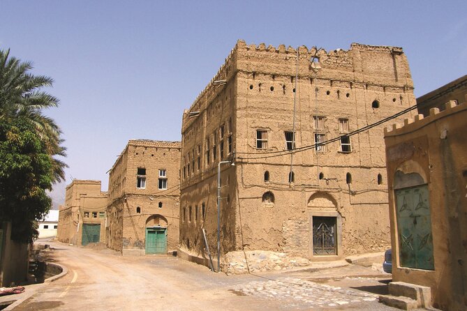 Full-Day Grand Canyon and Nizwa Tour by 4x4 - Leaving Muscat for Nizwa