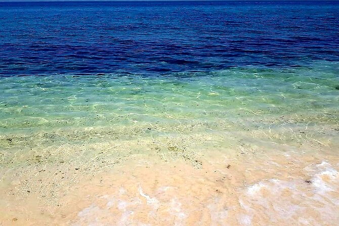 Full Day Group Tour to Wadi Shab Bimmah Sinkhole and Fins Beach - Key points to know before booking
