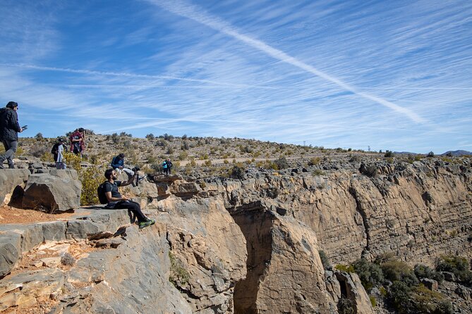 Full-Day Guided Tour to Jebel Akhdar - Fanja market: a brief first stop with local craft
