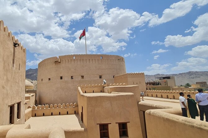Full-Day Nizwa Fort, Bahla Fort and Jabreen Castle Private Tour - Why this makes a strong day trip from Muscat