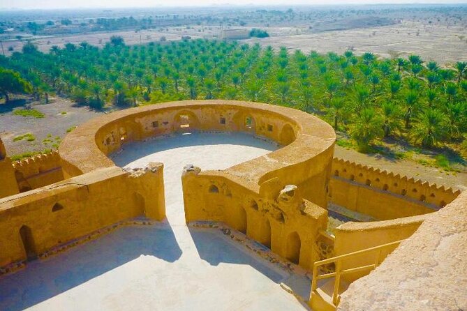 Full-Day Nizwa Fort, Bahla Fort and Jabreen Castle Private Tour - Nizwa Souk and the silver tradition