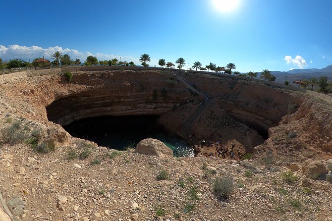 Full-day Private Guided Wadi Shab Tour in Oman - The Keyhole cave and its waterfall