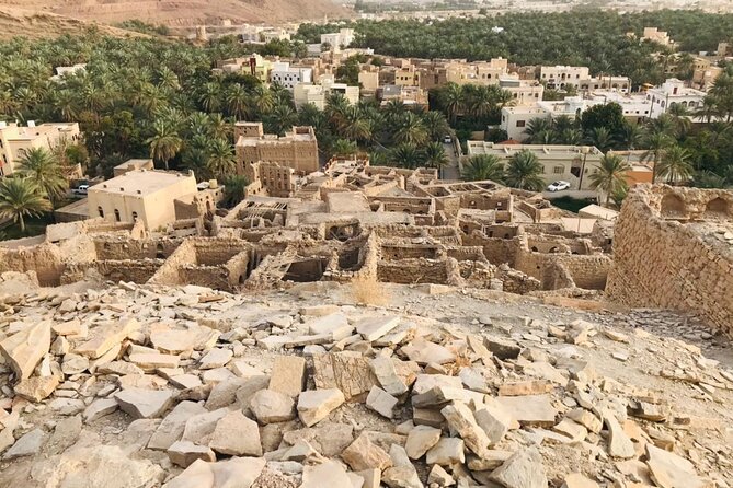 Full Day Private Historical Tour from Muscat to Nizwa Region - Two hours inside Nizwa Fort