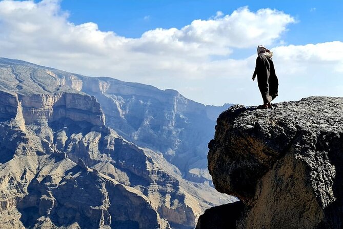 Full Day Private Tour to Nizwa and Jebel Shams from Muscat - From Muscat to Oman’s old capital