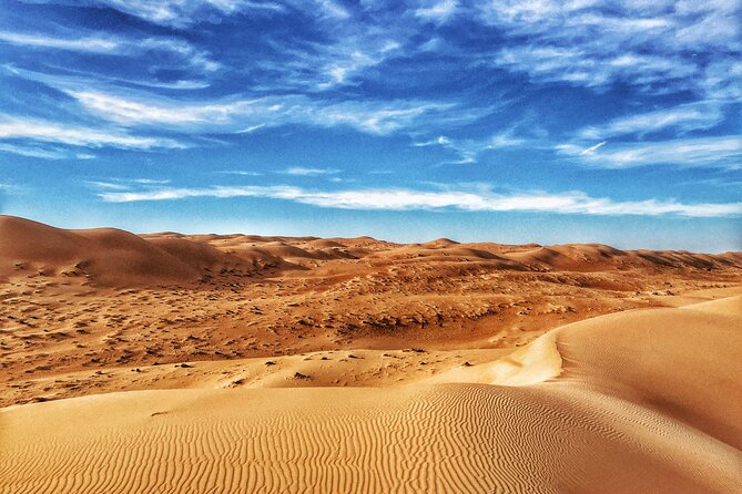 Full-Day Wahiba Desert and Wadi Bani Khalid Group Tour - Wadi Bani Khalid: water in the mountains