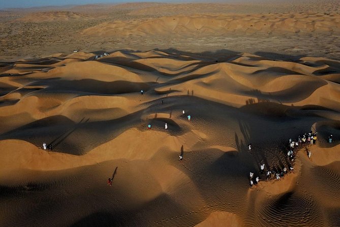 Golden Dunes Getaway: Overnight Safari in Salalah’s Empty Quarter - A short pause in Thumrait