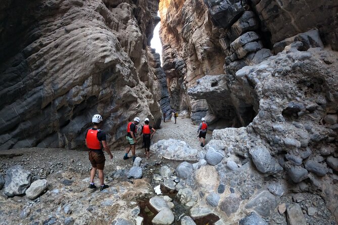 Half Day - Snake Canyon Adventure Tour in Jebel Shams - Who will enjoy this tour most