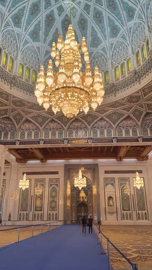 Highlights of Muscat city tour in private car with guide - Four hours, five hours, and the pace of the day