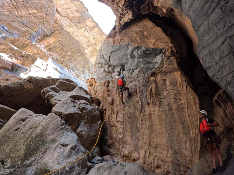 Jebel Shams: Full Day Adventure Tour through Snake Canyon - Snake Canyon is Oman’s natural water park