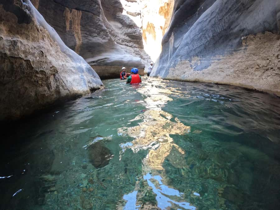 Jebel Shams: Full Day Adventure Tour through Snake Canyon - Guides who keep the adventure under control