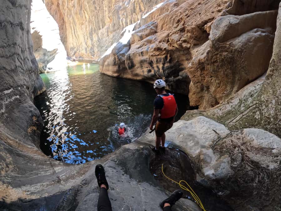 Jebel Shams: Full Day Adventure Tour through Snake Canyon - What the six-hour route feels like