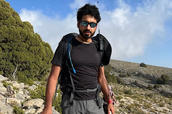 Jebel Shams summit W4 - What makes reaching 3,009 meters worthwhile