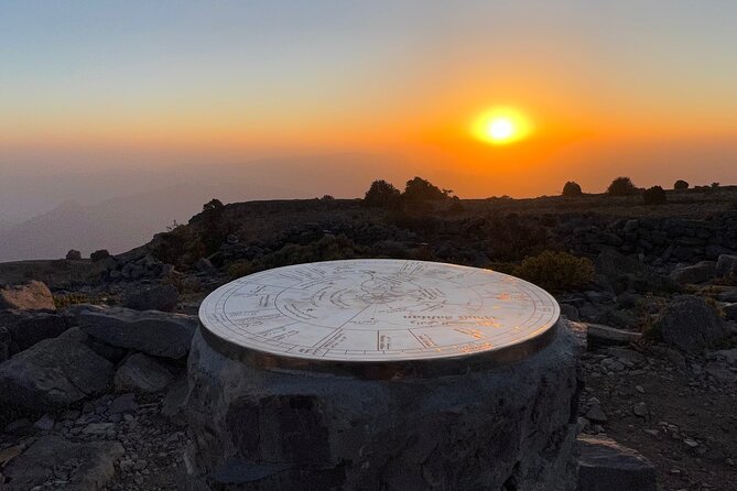 Jebel Shams summit W4 - Food, equipment, transport, and the $600 price