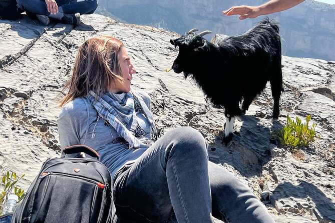 Jebel Shams summit W4 - Should you book the Jebel Shams W4 summit?