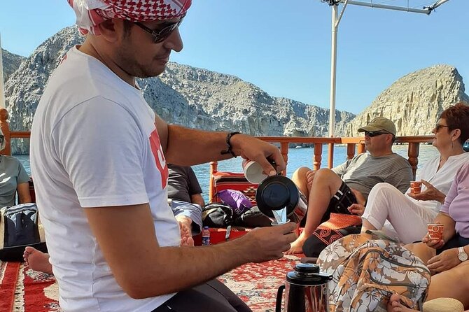 Khasab Dhow cruise-Half day with summing, dolphin watching - A practical four-hour rhythm