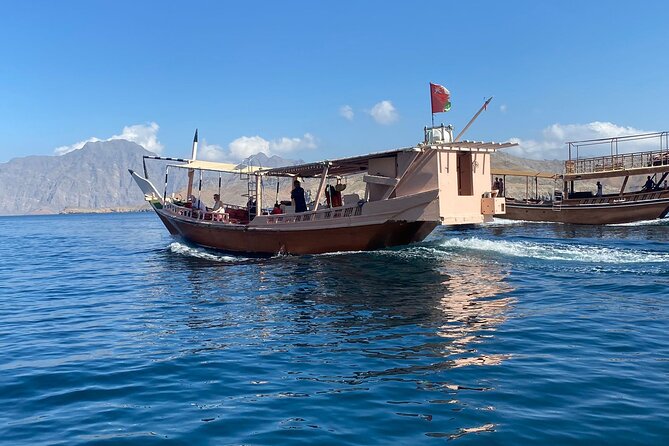 Khasab Dhow Cruise To Musandam Fjords With Lunch Onboard - Coffee, fruit, and a relaxed start