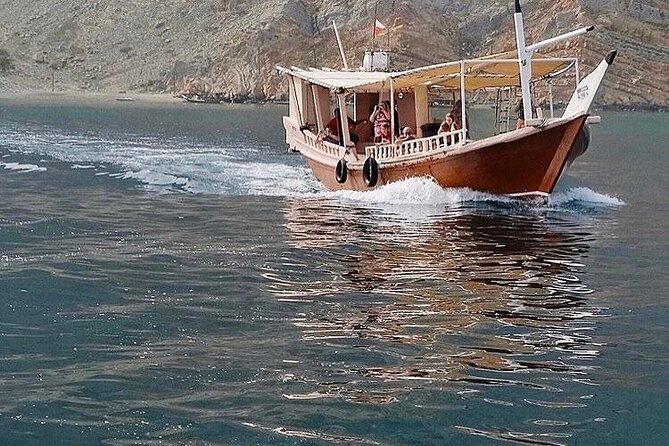 Khasab Dhow Cruise To Musandam Fjords With Lunch Onboard - Lunch with an Omani flavor