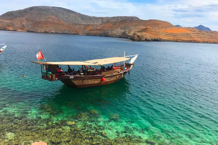 Khasab: Khor Sham Half-Day Cruise with Snorkeling & Dolphins - What the onboard service is like