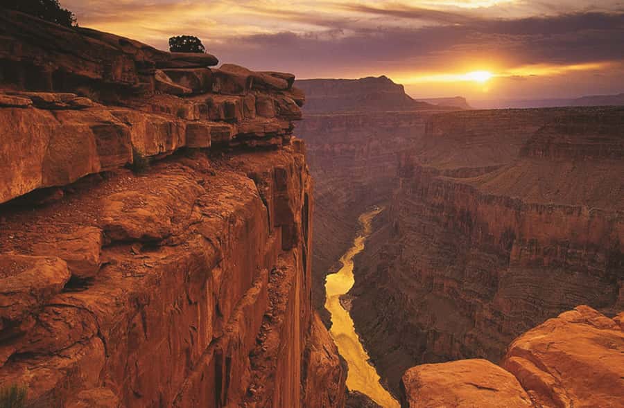 Majestic Canyon & Nizwa Cultural Journey from Muscat - What the Small Group and 4x4 Setup Mean