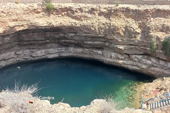 Multi-Day Package Tours At Oman - Golden sand and a night under the stars